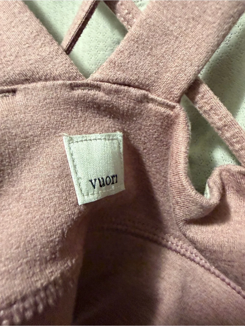 Vuori Elevation Bra in light pink
